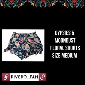 GYPSIES & MOONDUST | FLORAL SHORTS